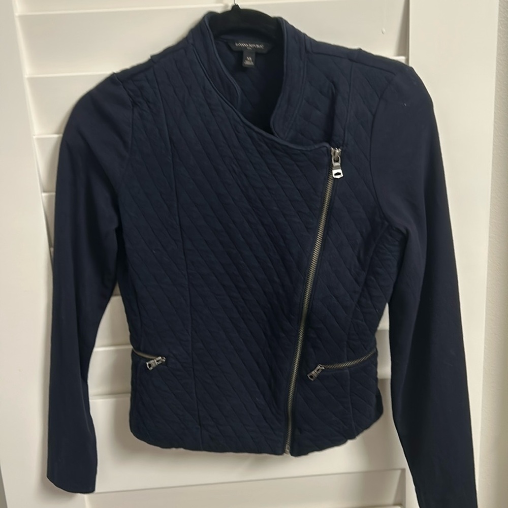 Banana Republic Cropped Moto Slight Asymmetrical Zip Navy Blue Quilted Top in XS